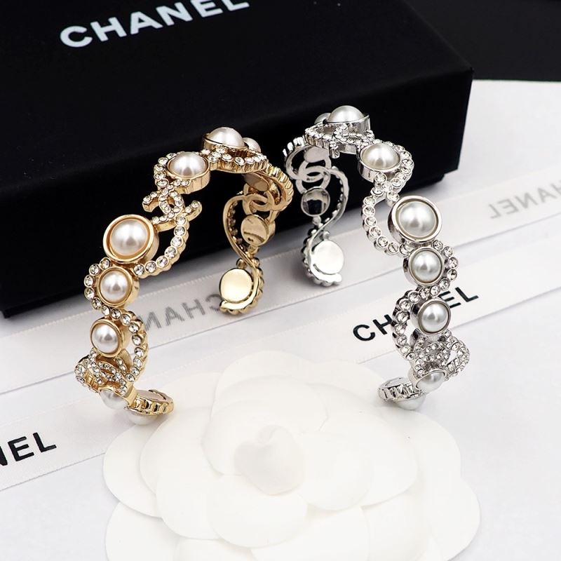 Ch**el bracelets
